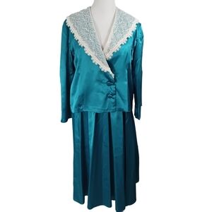UNBRANDED HAND CRAFTED 2 PIECE SET TOP/SKIRT SIZE L/XL